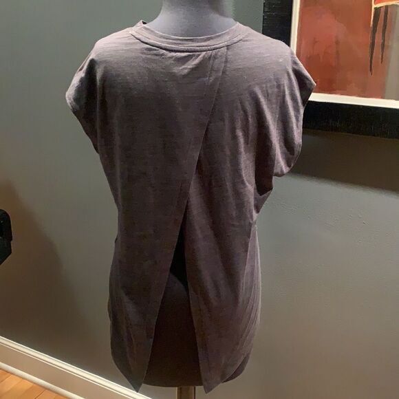 Reebok Elements Marble sleeveless marked dark gray top, NWT, small - Picture 7 of 9